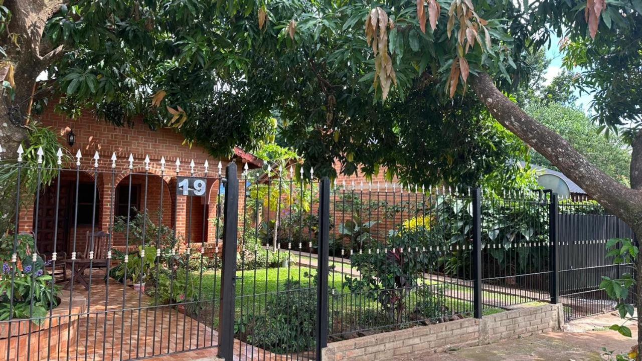 Cabanas Dorys Cataratas Del Iguazu 푸에르토이과수 외부 사진