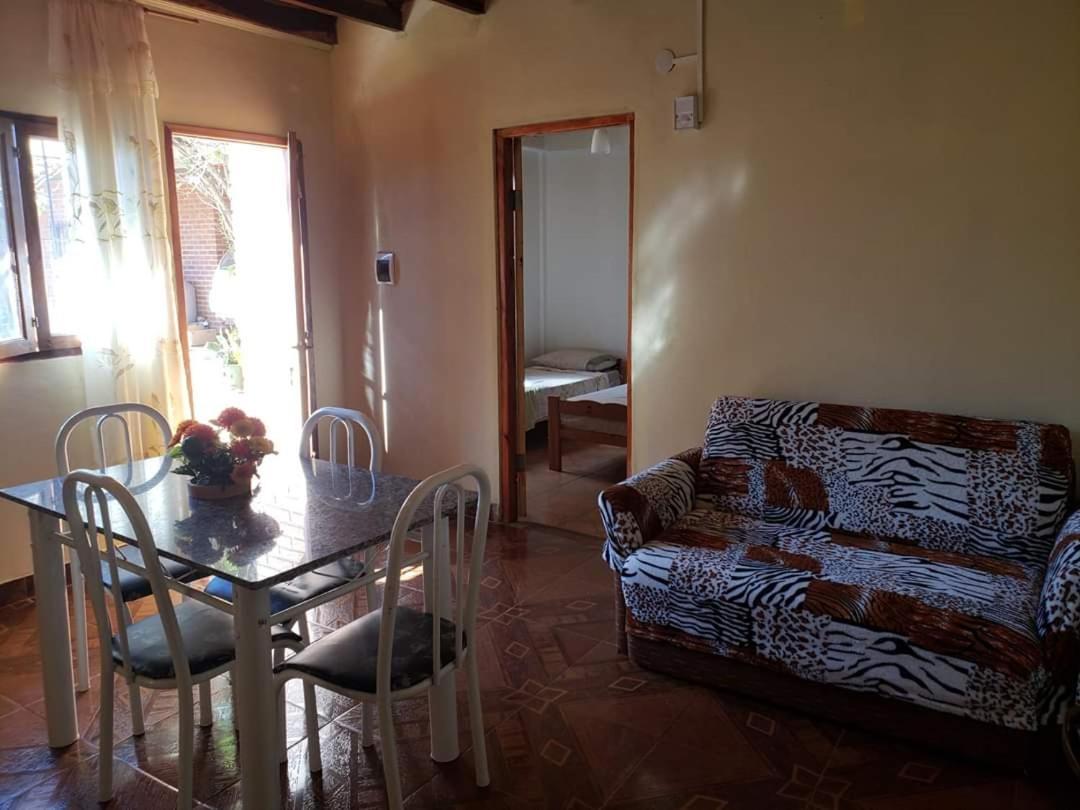 Cabanas Dorys Cataratas Del Iguazu 푸에르토이과수 외부 사진